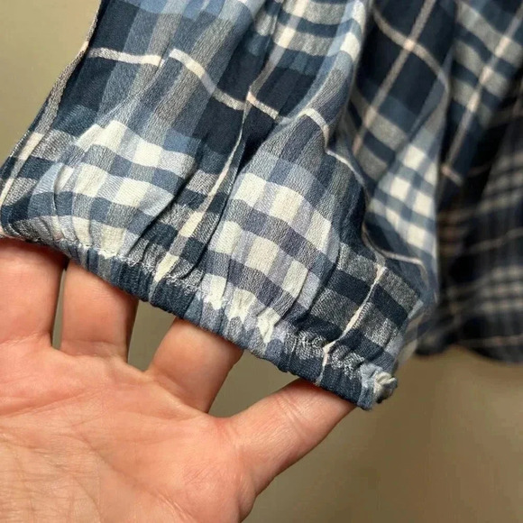 Loft Blue Plaid Top with 3/4 Elastic Sleeves Size Medium - Picture 4 of 7
